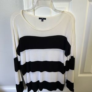 Black and white Gap sweater